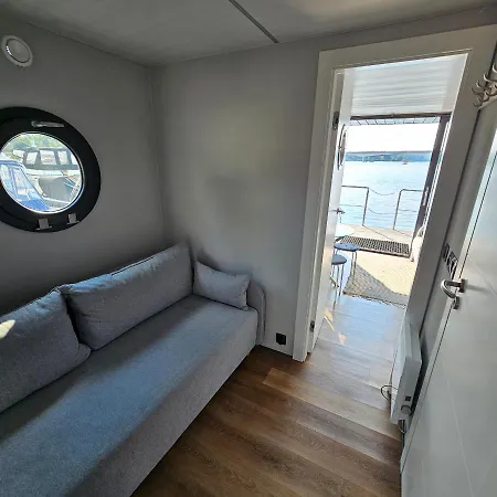 Ms Terra, Dom Na Wodzie Houseboat Na Odrze *